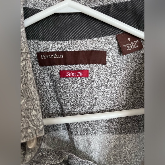 Men’s Dress Shirt-Button Down - Picture 4 of 4